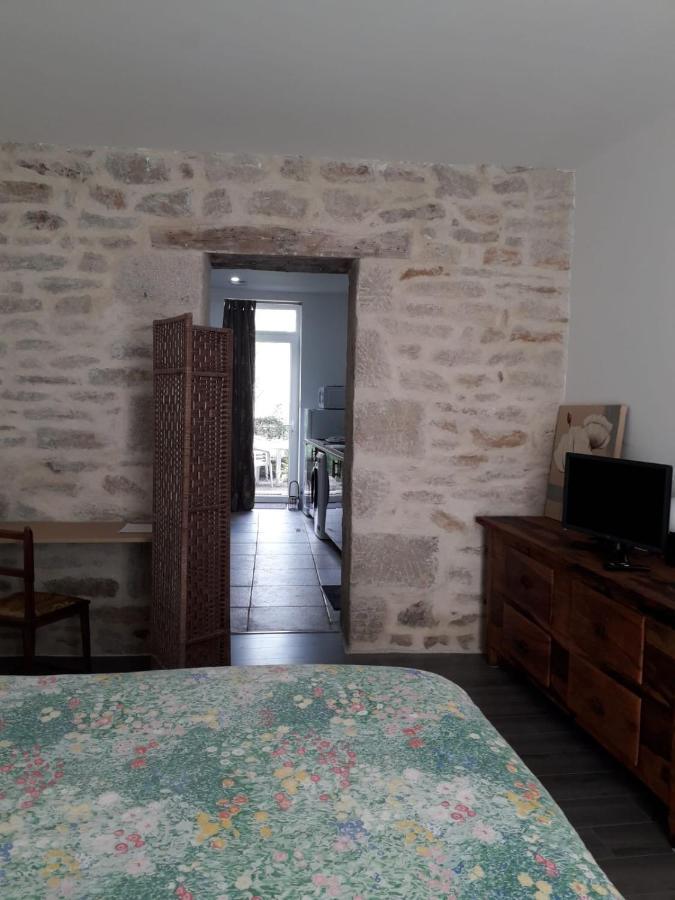"Jardin Fleuri" - Stayhome - Appart 1 Quimper Bagian luar foto